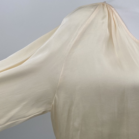 Sincerely Jules NWT Cream Satin Polyester Long Sleeve Blouse XL - Picture 6 of 12